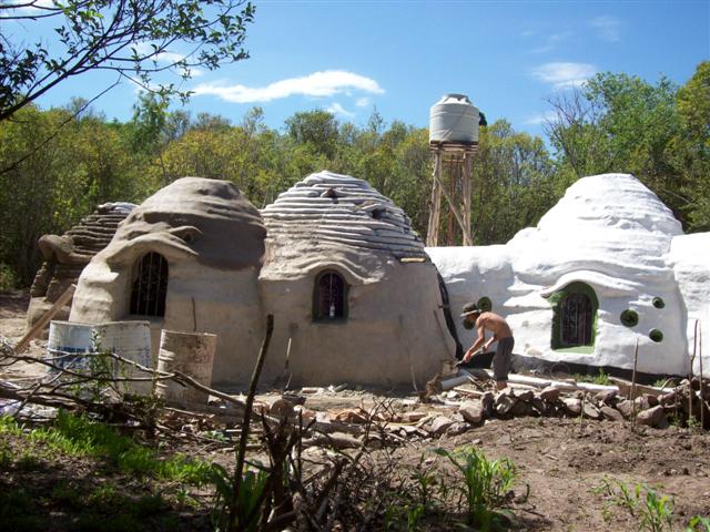 Estructura de superadobe terminada