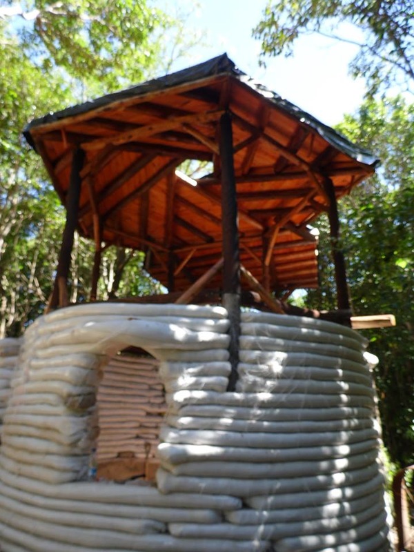 Forma cilíndrica en superadobe